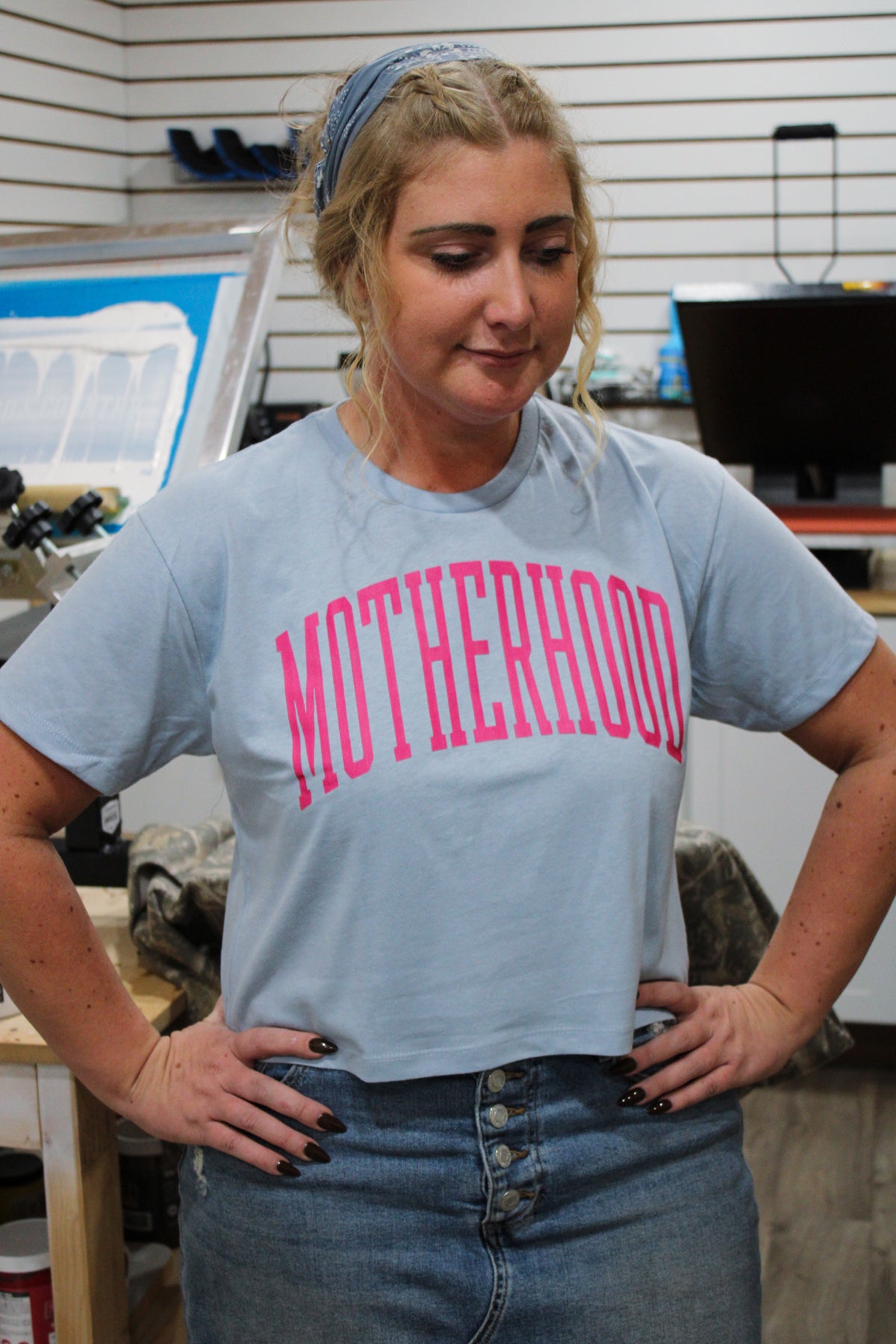 MOTHERHOOD Crop Top